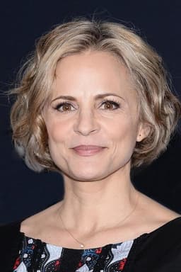 Amy Sedaris headshot