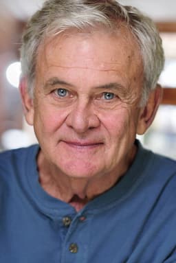 Holmes Osborne headshot