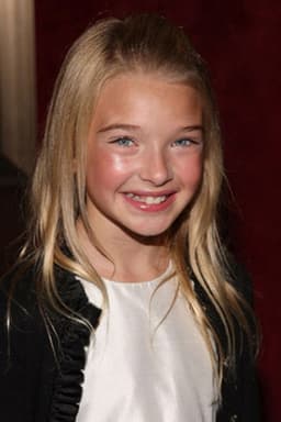 Brooklynn Proulx headshot