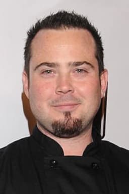 Justin Urich headshot
