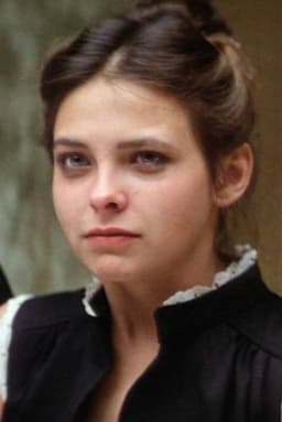 Alyson Best headshot