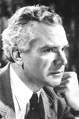 Esmond Knight headshot