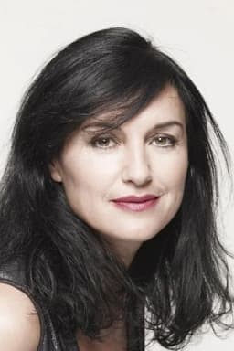 Lisa Collins headshot