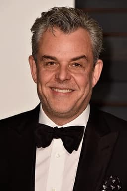 Danny Huston headshot