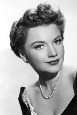 Anne Baxter headshot