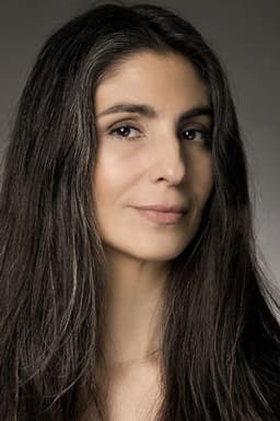Carolina Peleritti headshot