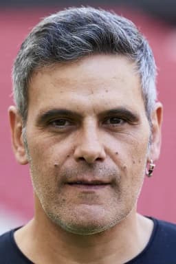 Roberto Enríquez headshot