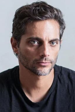Joaquín Furriel headshot