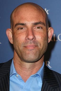 Gonzalo Menendez headshot