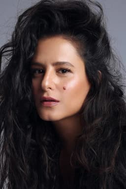 Miri Mesika headshot