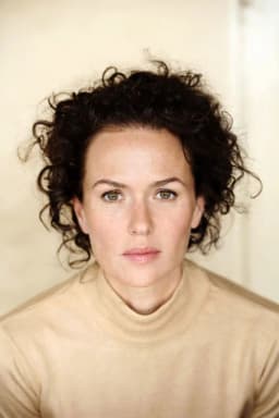 Melika Foroutan headshot