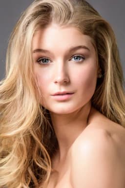 Chelsea Moody headshot