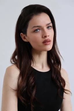 Sedona Legge headshot