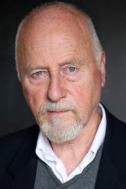 Nicholas Jones headshot