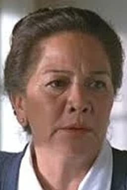 Betty Carvalho headshot