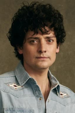 Aneurin Barnard headshot