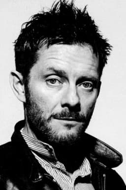 Jamie Hewlett headshot