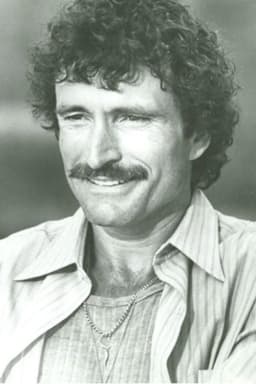 Robert Viharo headshot
