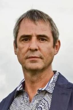 Neil Morrissey headshot