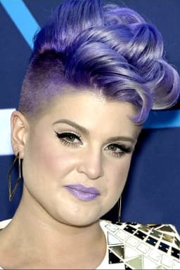 Kelly Osbourne headshot