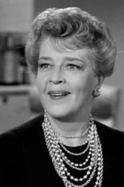 Harriet E. MacGibbon headshot