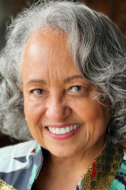Daphne Maxwell Reid headshot
