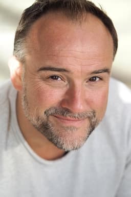 David DeLuise headshot