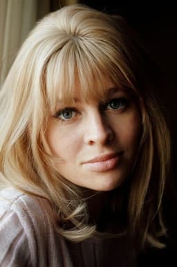 Julie Christie headshot