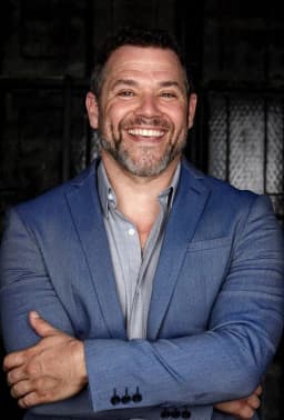 Joshua Bitton headshot