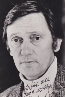 Richard Pasco headshot