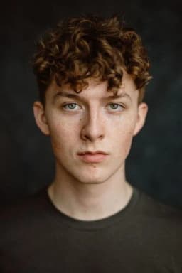 Harry Kirton headshot