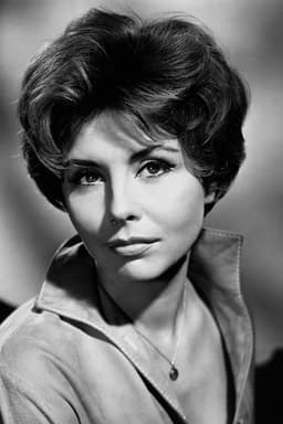 Sonja Ziemann headshot