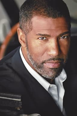 Ricco Ross headshot