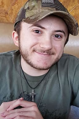 Atticus Shaffer headshot