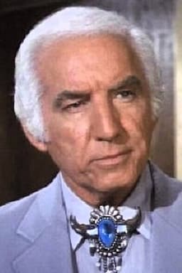 Morgan Woodward headshot