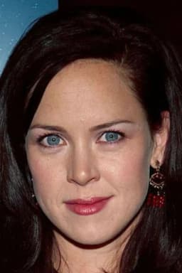 Heather Donahue headshot