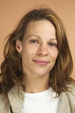 Lili Taylor headshot