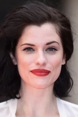 Jessica De Gouw headshot