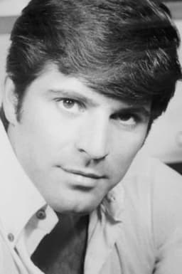 Jorge Rivero headshot