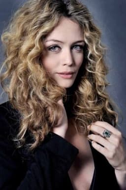Francesca Cavallin headshot