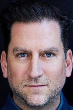 Christopher Horsey headshot