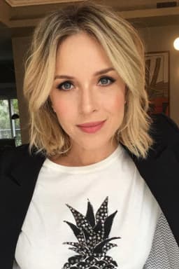 Carla Peterson headshot