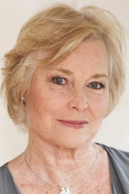 Lisa Harrow headshot