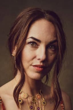 Bárbara Mori headshot