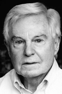 Derek Jacobi headshot