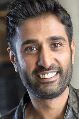 Sami Darr headshot