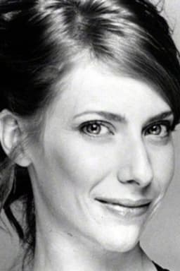 Elena Roger headshot