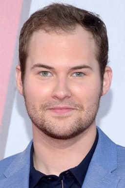 Justin Prentice headshot
