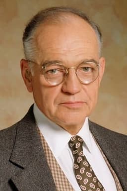 Richard Dysart headshot