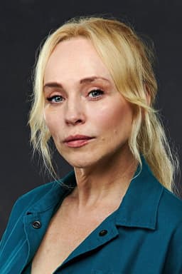 Susie Porter headshot
